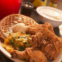 LoLo's Chicken & Waffles - Omaha food