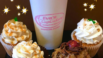 Eva's Cupcakery food