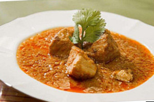 Kabob-n-Curry food
