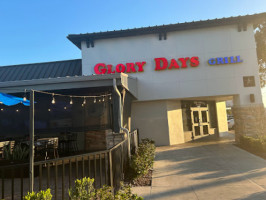 Glory Days Grill outside