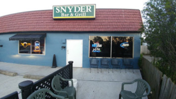 Snyder Grill outside