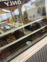 Thomas Donuts and Snack Shop food
