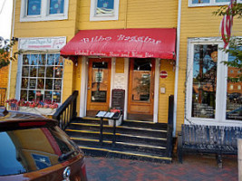 Bilbo Baggins Global Wine Cafe and Restaurant outside