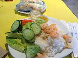Saigon Salad Cafe food