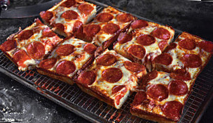 Jets Pizza food