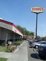 Denny's Restaurant outside