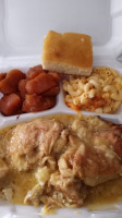 Annie Ru's Carryout And Catering food