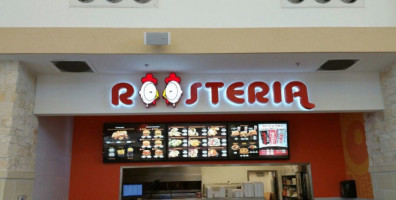 Roosteria inside