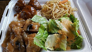 Nobu’s Lunch Wagon food