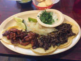 Tostada Regia food