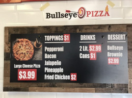 Bullseye Pizza food