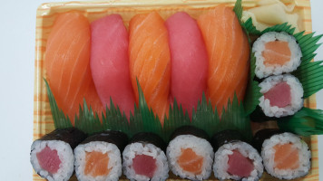 Sushi Maru Express food