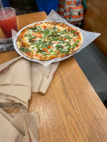 Mod Pizza food