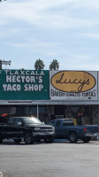 Hector's Taco Shop outside