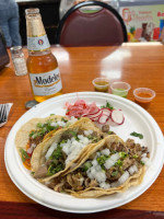 Mexico Lindo's food