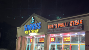 Tony's Philly Steak outside