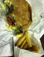 Mim's Burger Bbq food