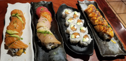 Sushi Shiro outside