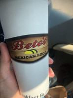 Beto's Mexican Food outside