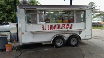 100% Natural Mexican Elotes More outside
