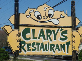 Clary's Country Corner outside
