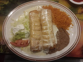 Los Mariachi's food