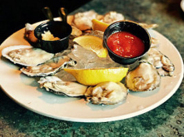Shuck's Gaming Oyster Bar food