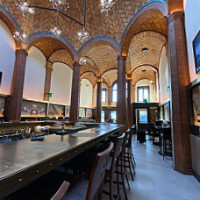 Douro Bar inside