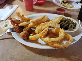 Beavers Bend Country Store food