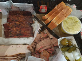 Rudy's Country Store And Barbq food