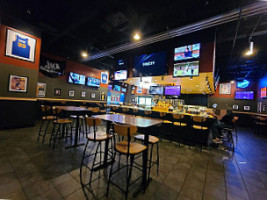 Buffalo Wild Wings Westbury Long Island inside