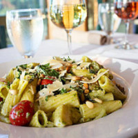 Blufftop Bistro At Les Bourgeois Vineyards food