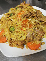 Phang Roy Thai Cuisine food