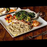 Mezza Grille food