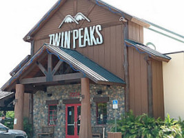Twin Peaks outside
