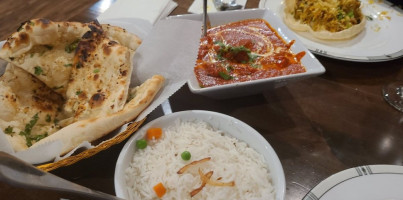 Raja Indian Cuisine food