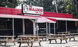 Bulldog Poolhall inside