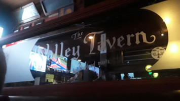 Valley Tavern food