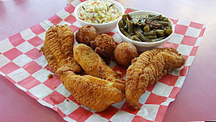 Mojo's Bbq And Grill food