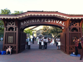 Ravinia Dining Pavilion food