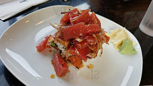 Toyo Sushi Roll food