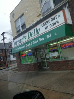 Curran's Delly Carryout food