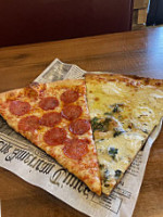 Bronx House Pizza food