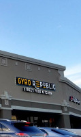 Gyro Republic food