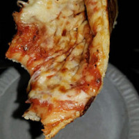 Lisa's Pizza food