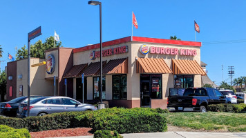 Burger King outside