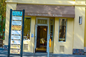 Hartford Family Winery Tasting Room Salon outside