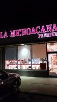 La Michoacana Classic outside