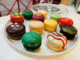 Melody's Macarons food