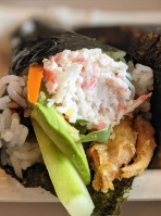 Fuji Revolving Sushi food